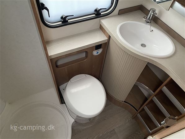 Hobby De Luxe 545 KMF