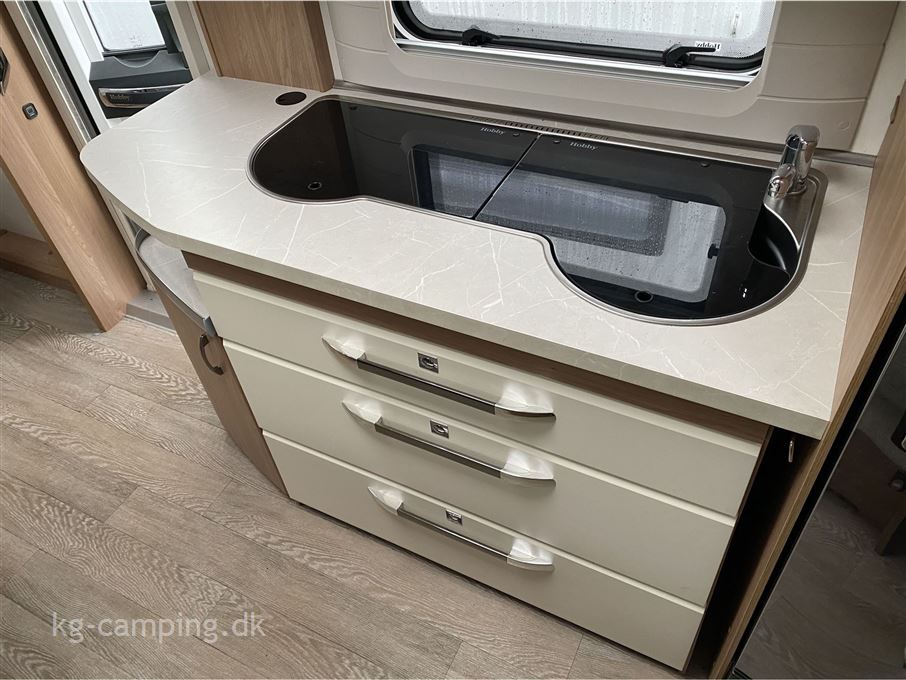 Hobby De Luxe 545 KMF