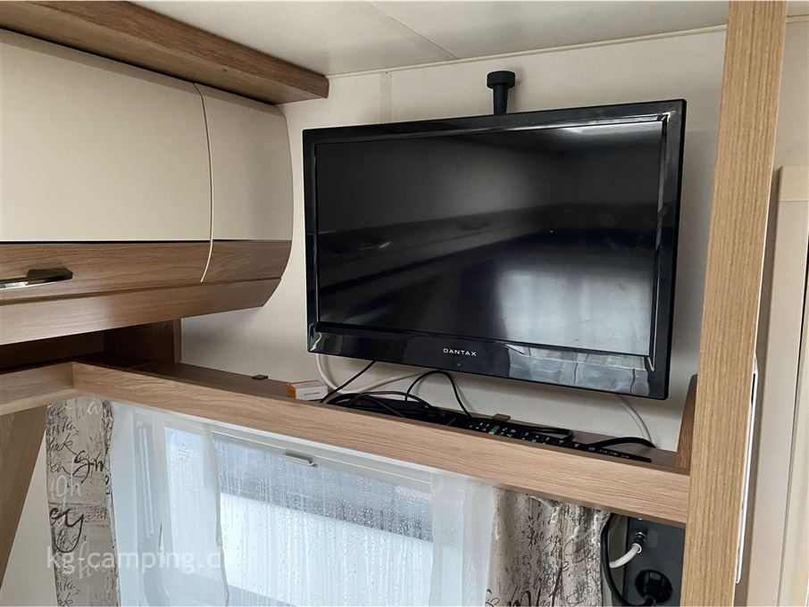 Hobby De Luxe 545 KMF