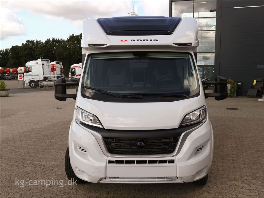 Adria Matrix Axess M670 SL