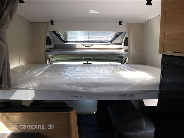 Adria Matrix Axess M670 SL