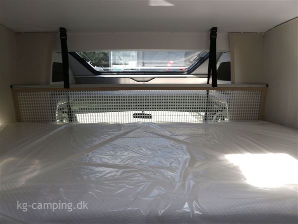 Adria Matrix Axess M670 SL