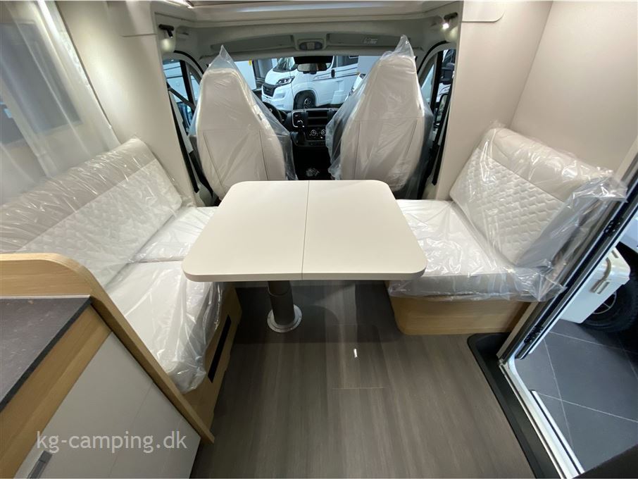 Adria Coral AXESS 650 DL 140 HK