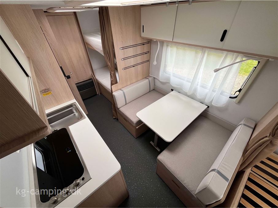 Adria Aviva 522 PT 2 køjer