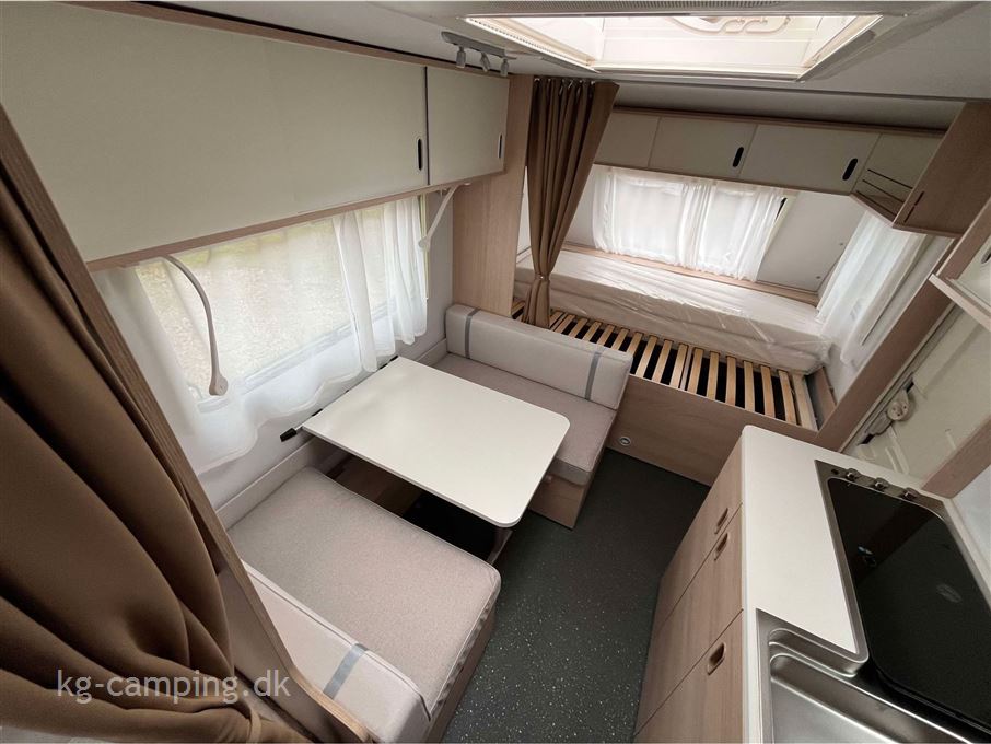 Adria Aviva 522 PT 2 køjer