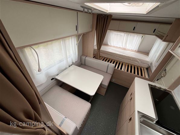 Adria Aviva 522 PT 2 køjer