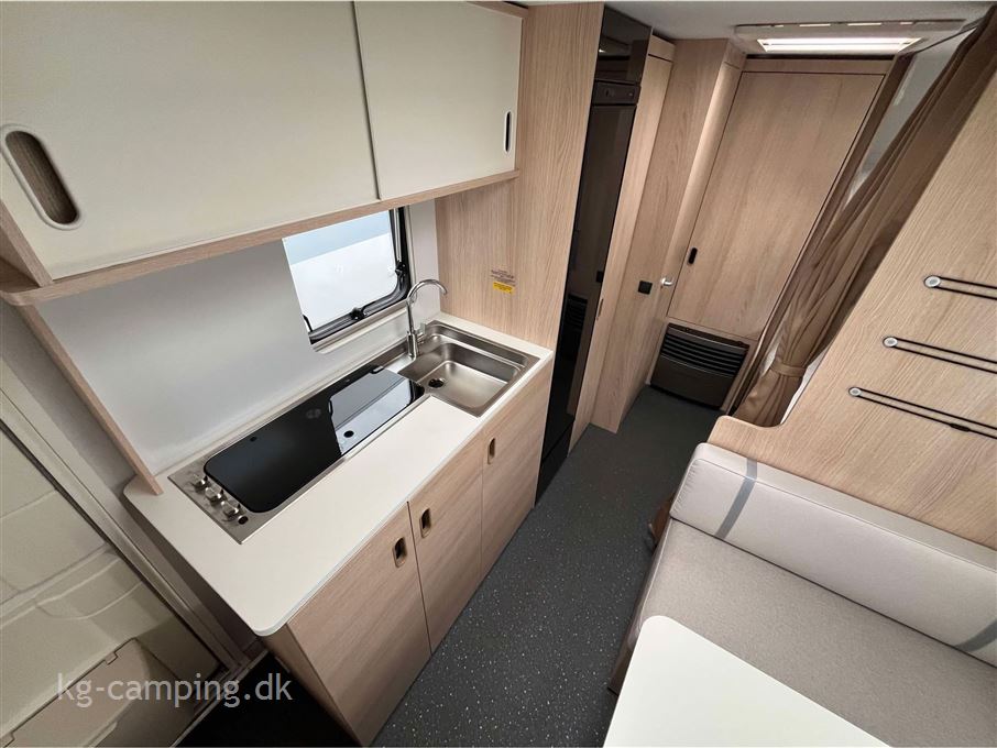 Adria Aviva 522 PT 2 køjer