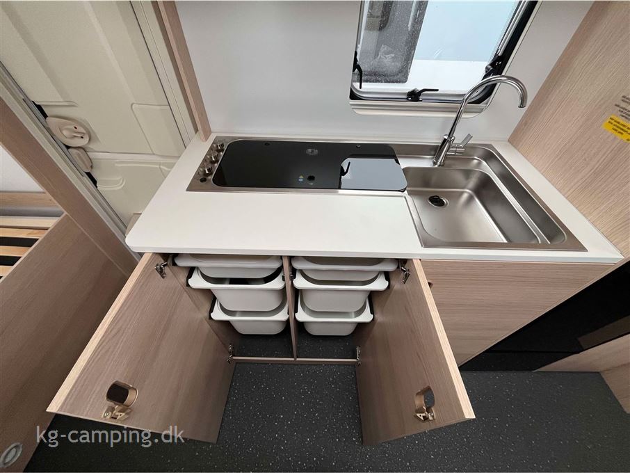 Adria Aviva 522 PT 2 køjer
