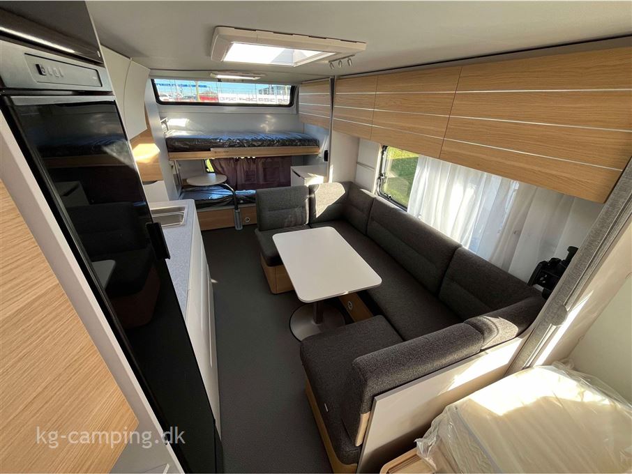Adria Adora 613 PK Teen