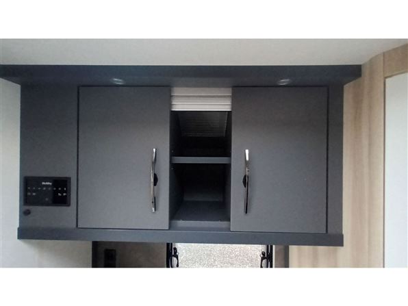 Hobby De Luxe 460 SFf