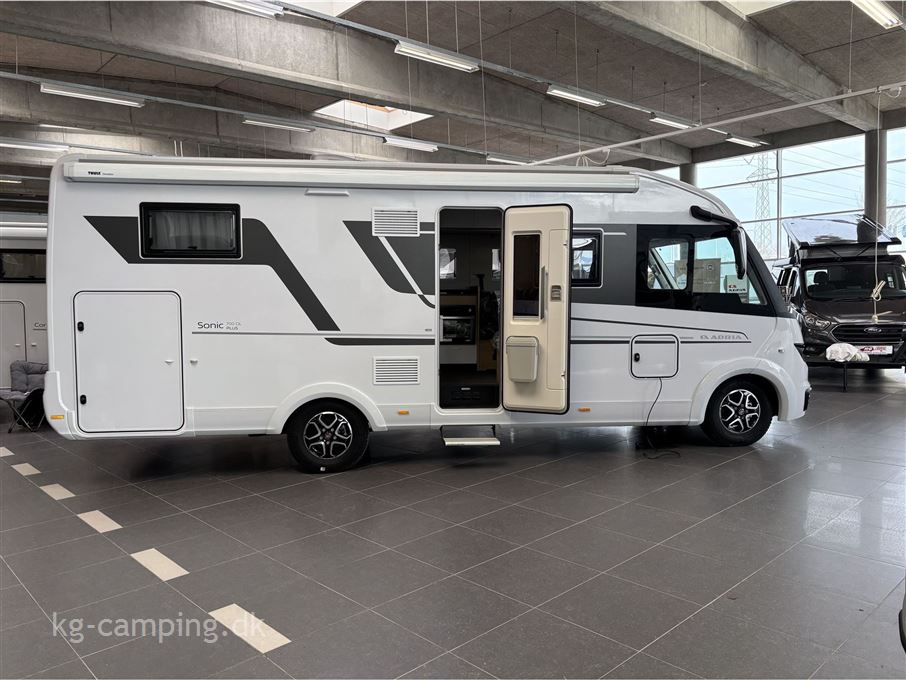 Adria Sonic Plus 700 DL 180 HK