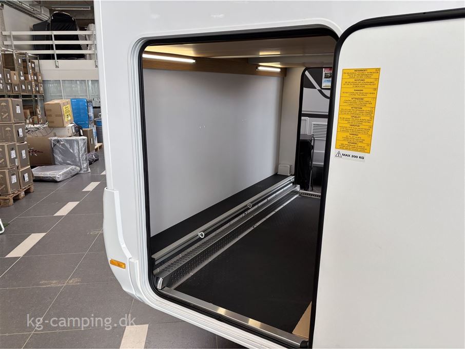 Adria Sonic Plus 700 DL 180 HK