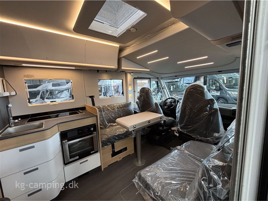 Adria Sonic Plus 700 DL 180 HK