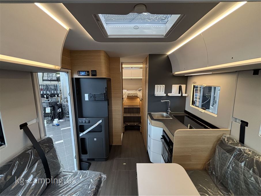 Adria Sonic Plus 700 DL 180 HK