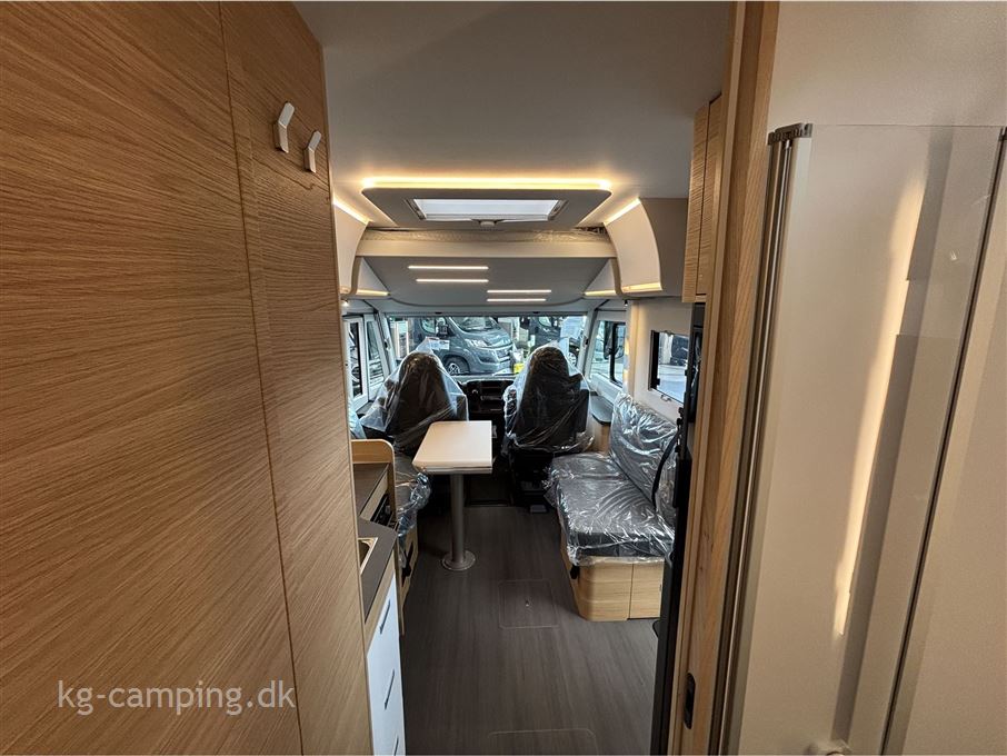 Adria Sonic Plus 700 DL 180 HK