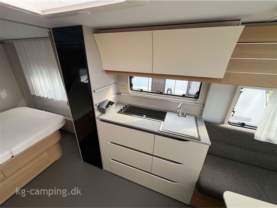 Adria Adora 613 UT Selected Edition