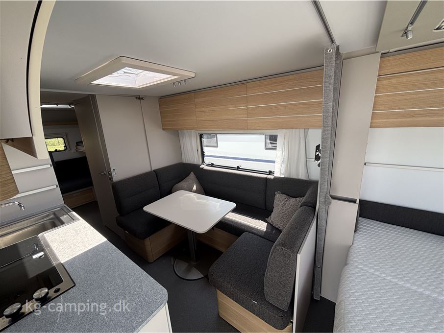 Adria Adora 673 PK Twin