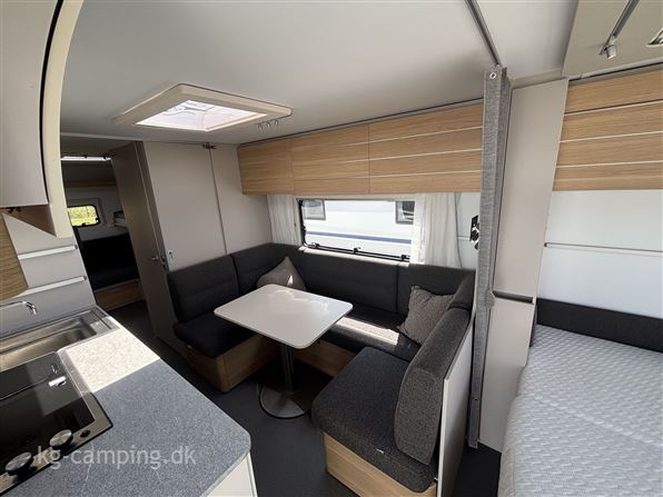 Adria Adora 673 PK Twin