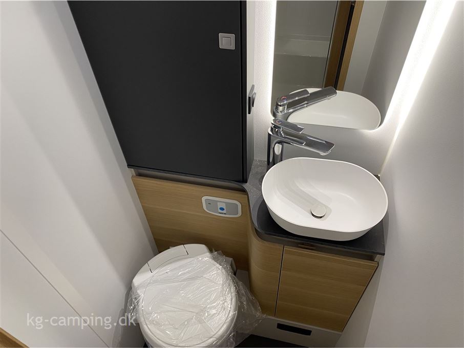 Adria Coral AXESS 650 DL