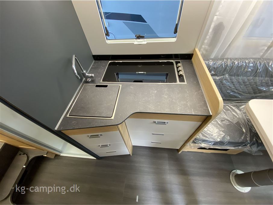 Adria Coral AXESS 650 DL
