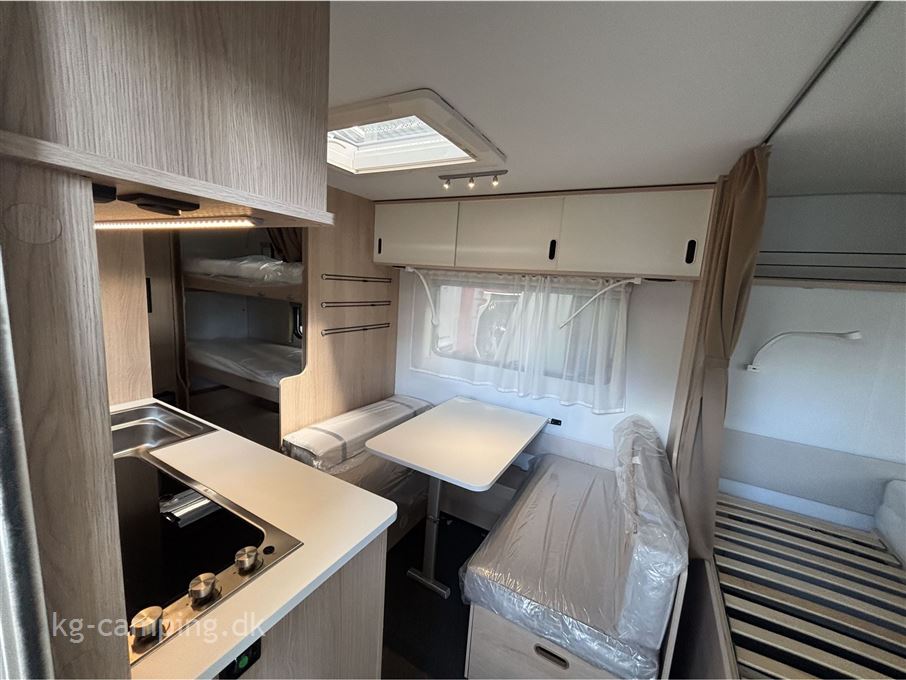 Adria Aviva 522 PT 3 køjer