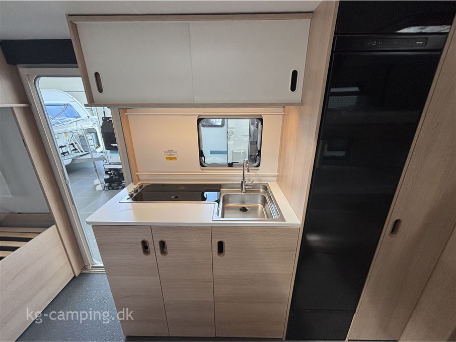 Adria Aviva 522 PT 3 køjer