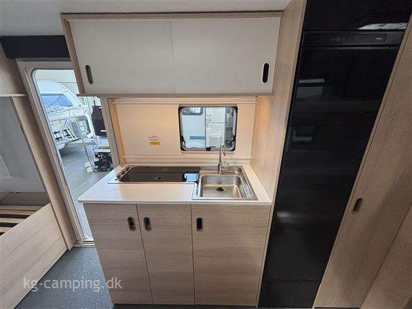 Adria Aviva 522 PT 3 køjer