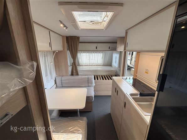 Adria Aviva 522 PT 3 køjer