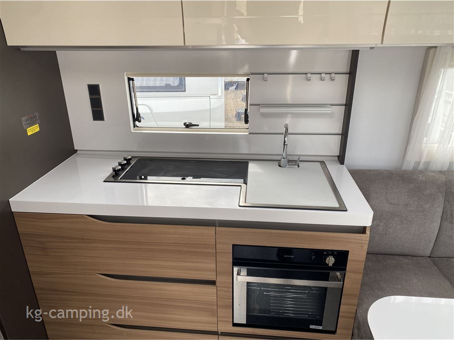 Adria Alpina 763 UK