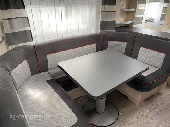 Hobby De Luxe Edition 650 KMFe