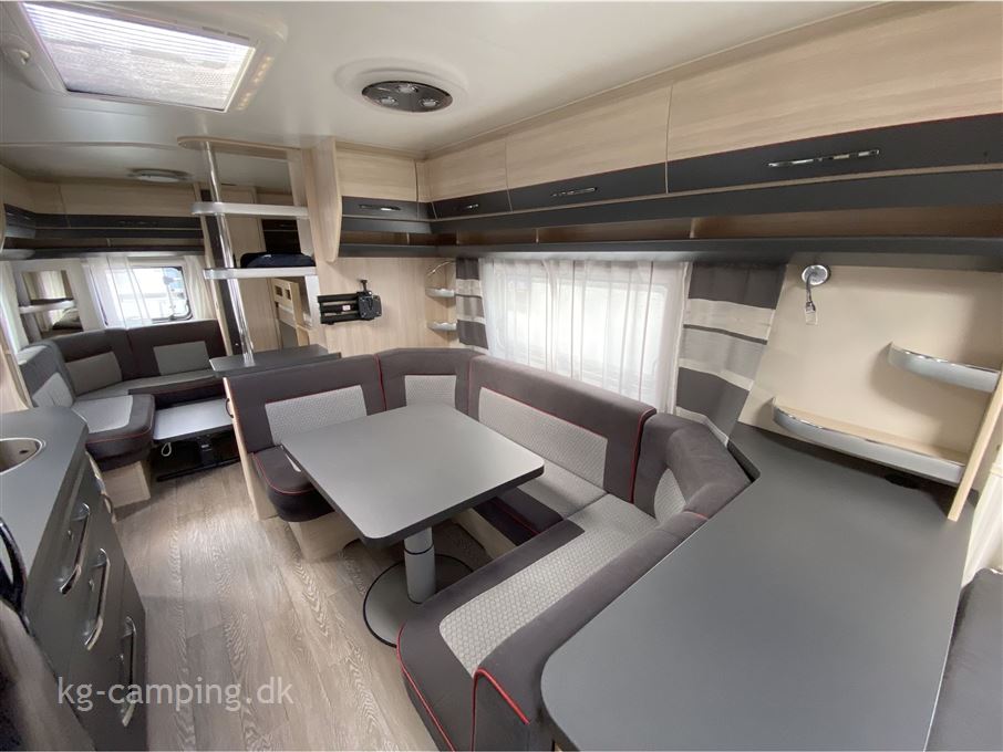 Hobby De Luxe Edition 650 KMFe