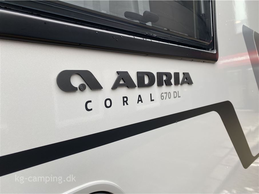 Adria Coral 670 DL