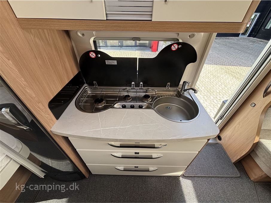 Hobby De Luxe 495 UL DK line