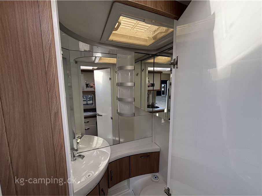 Hobby De Luxe 495 UL DK line