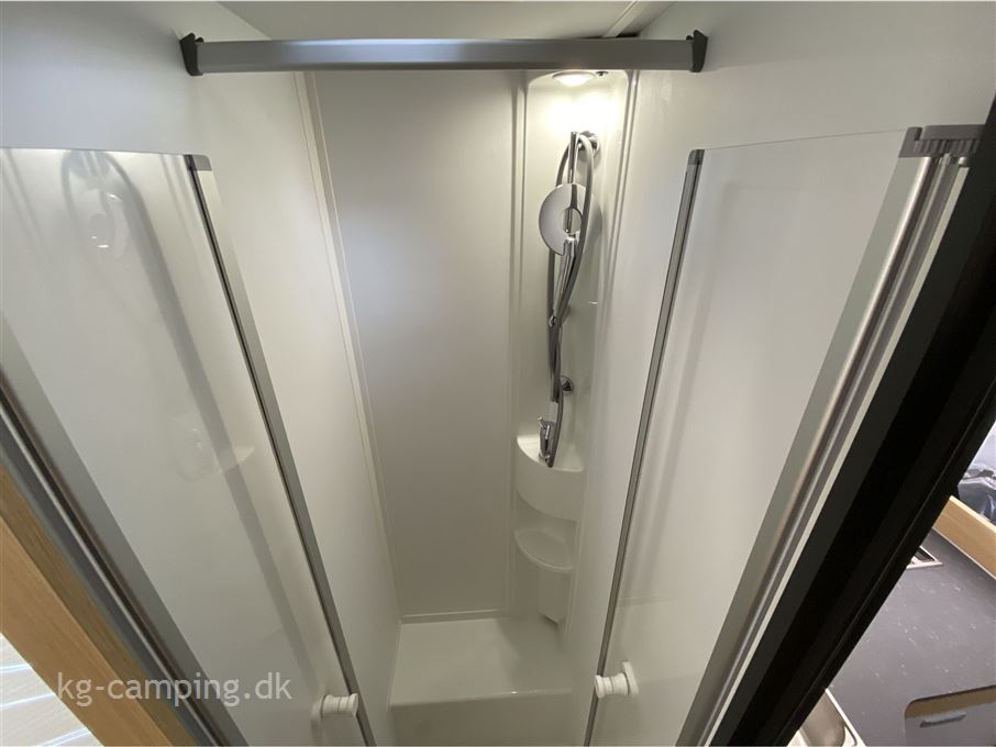 Adria Coral AXESS 650 DL