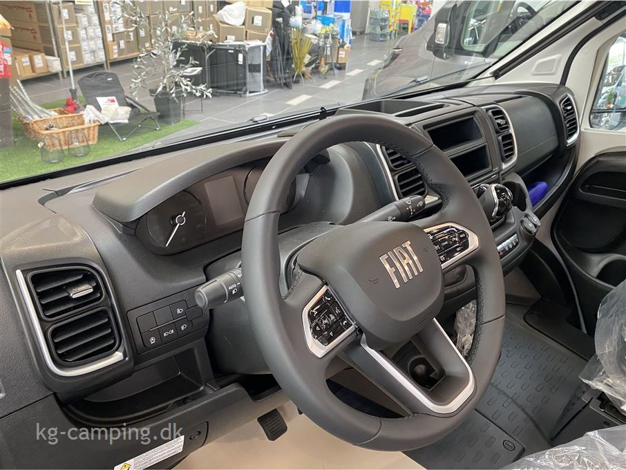 Adria Coral AXESS 650 DL