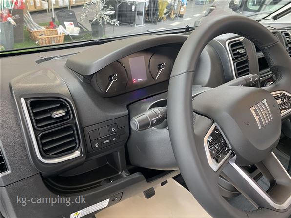 Adria Coral AXESS 650 DL