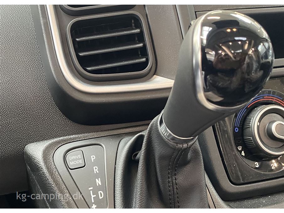 Adria Coral AXESS 650 DL