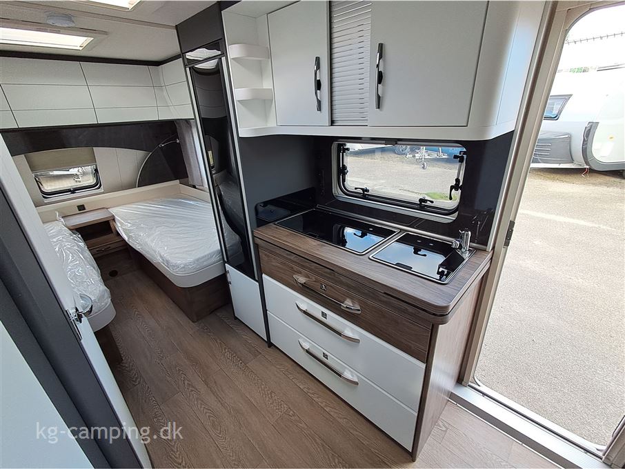 Hobby Excellent Edition 495 UL