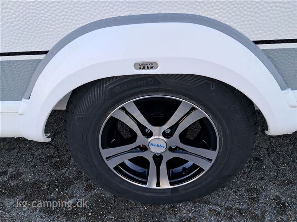 Hobby De Luxe 460 LU