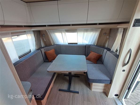 Hobby De Luxe 460 LU