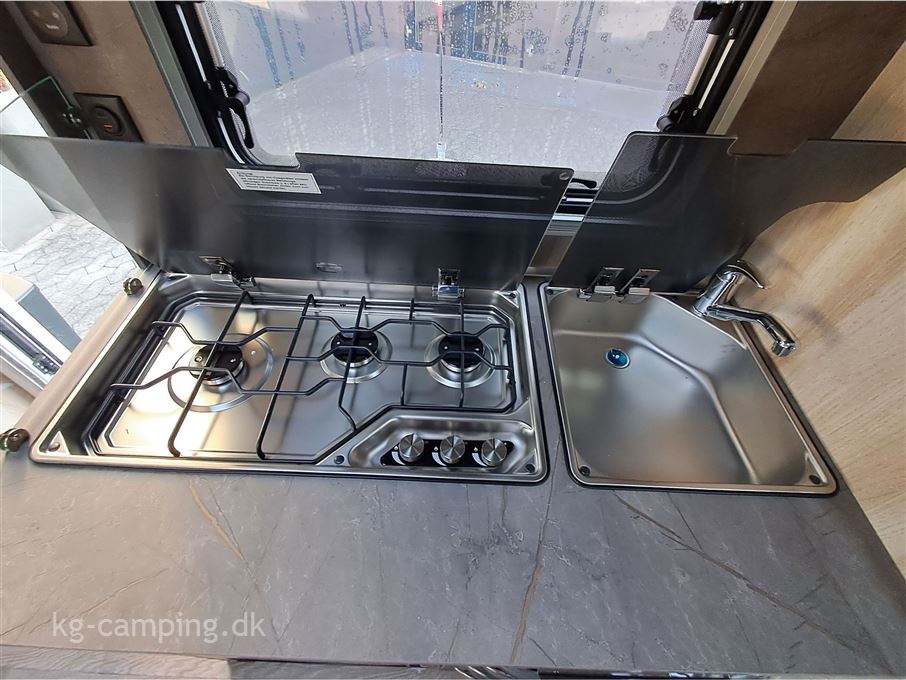 Hobby De Luxe 460 LU