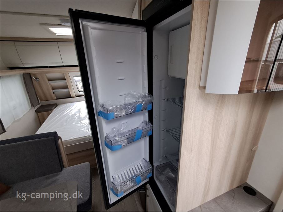 Hobby De Luxe 460 SFf