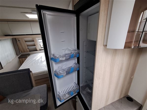 Hobby De Luxe 460 SFf