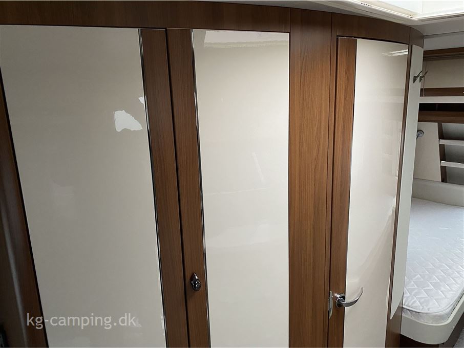 Hobby Excellent 495 UL