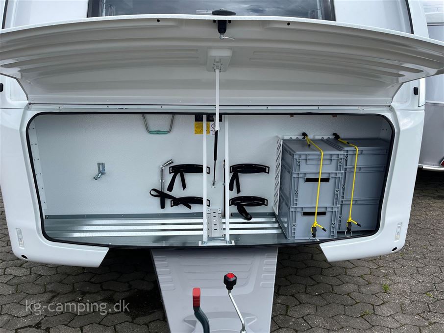 Adria Alpina 613 UT