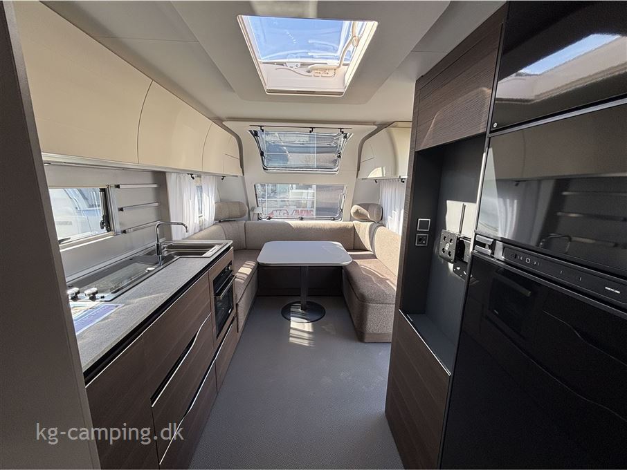Adria Alpina 613 UT