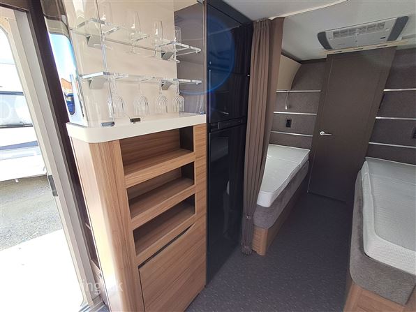 Adria Alpina 613 UT Supreme Edition