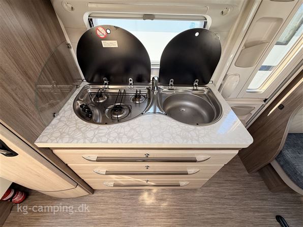 Hobby De Luxe 495 UL