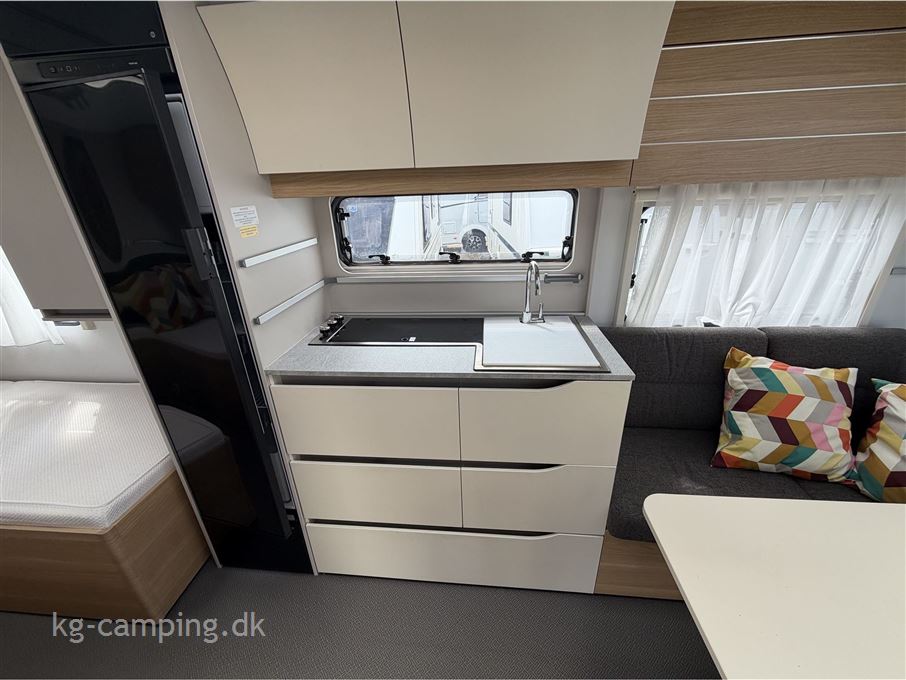 Adria Adora 572 UT